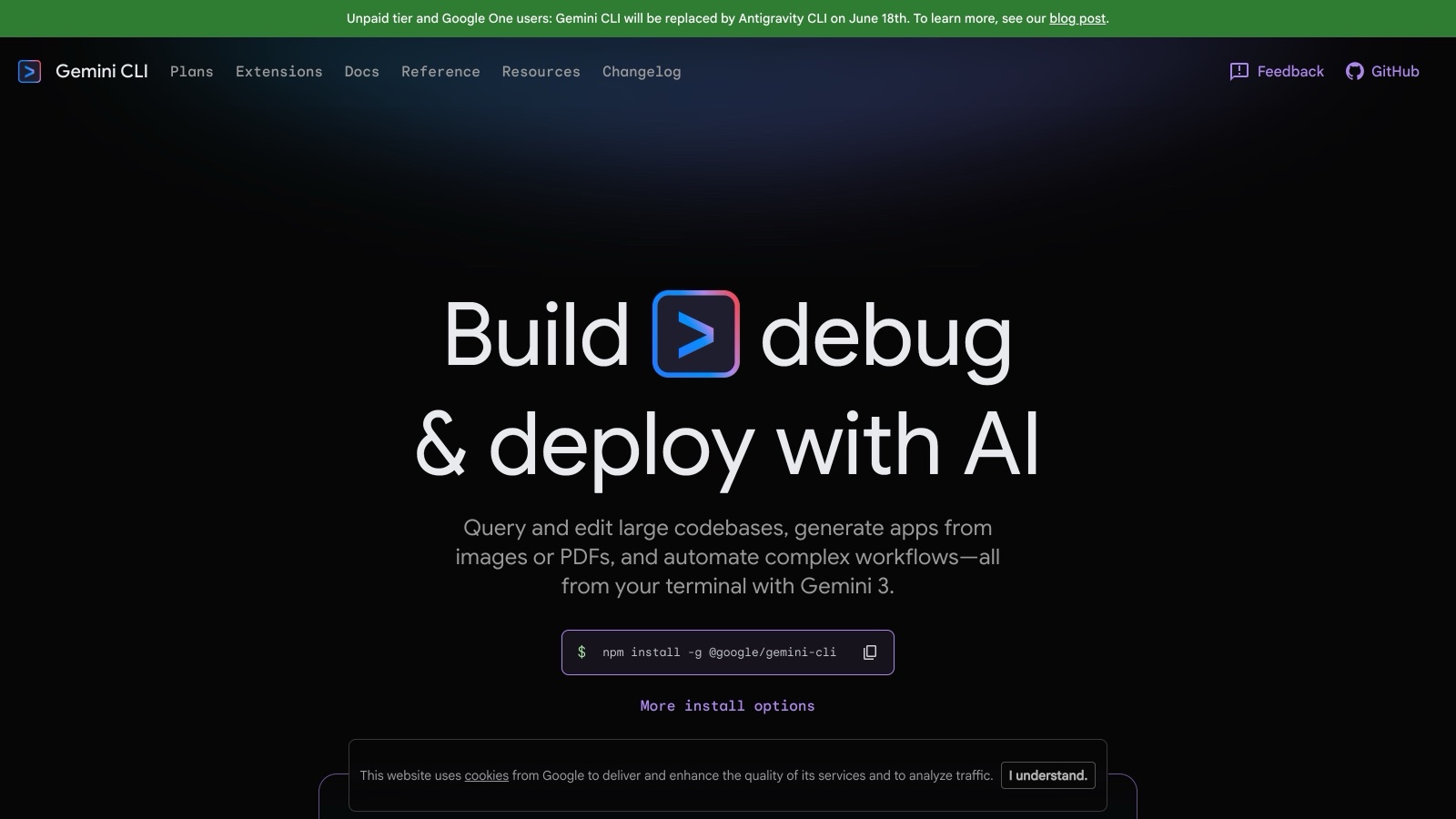 La page d'accueil officielle de Gemini CLI, le 10 août 2026 : le bandeau vert annonce le remplacement par Antigravity CLI pour les comptes non payants et Google One.