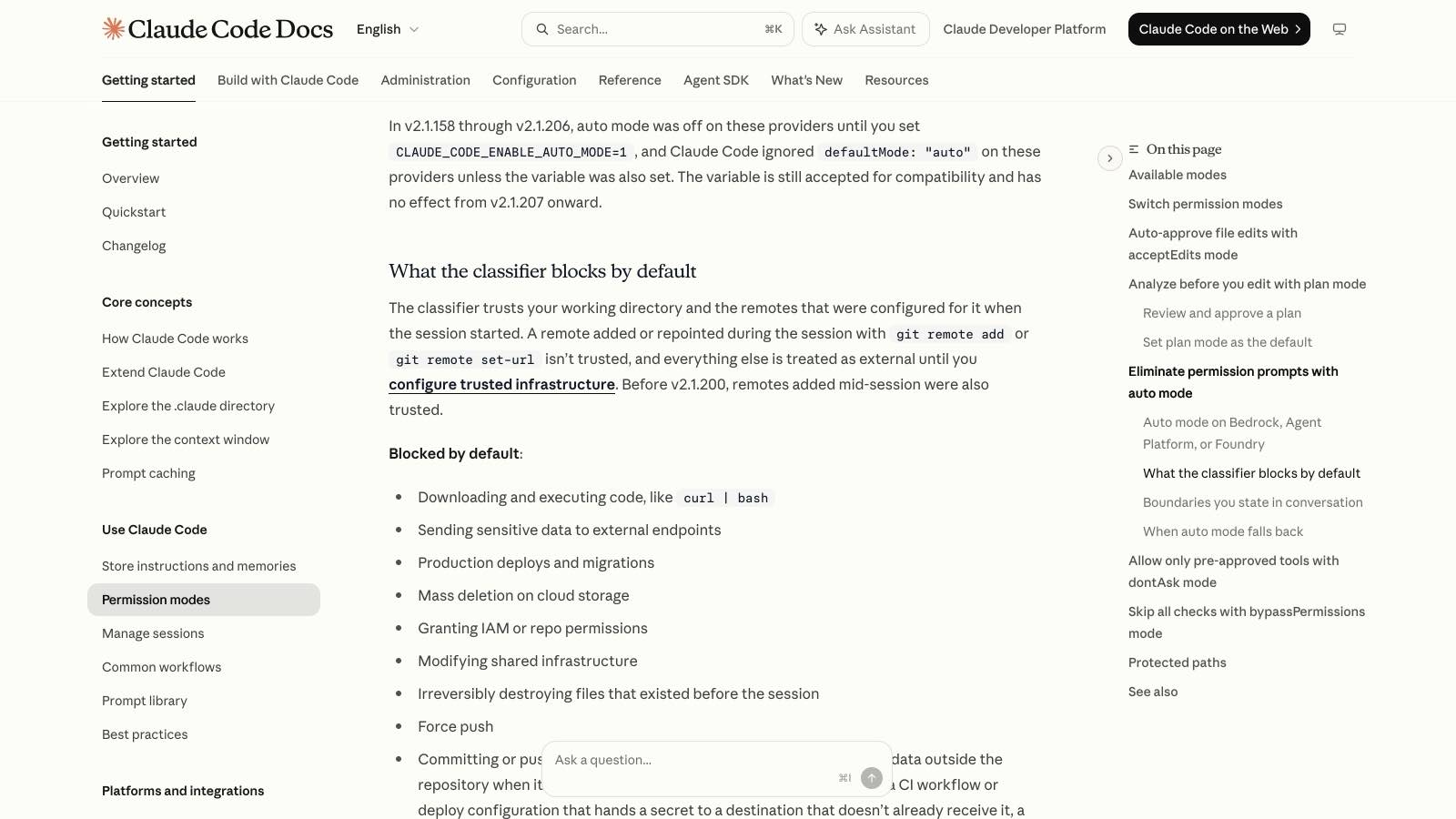 La documentation officielle liste nommément ce que le classificateur bloque par défaut.